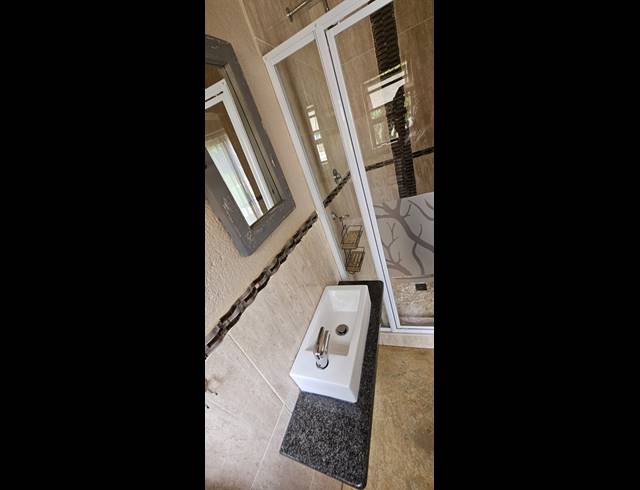 5 BEDROOM FREEHOLD FOR SALE IN MOOINOOI